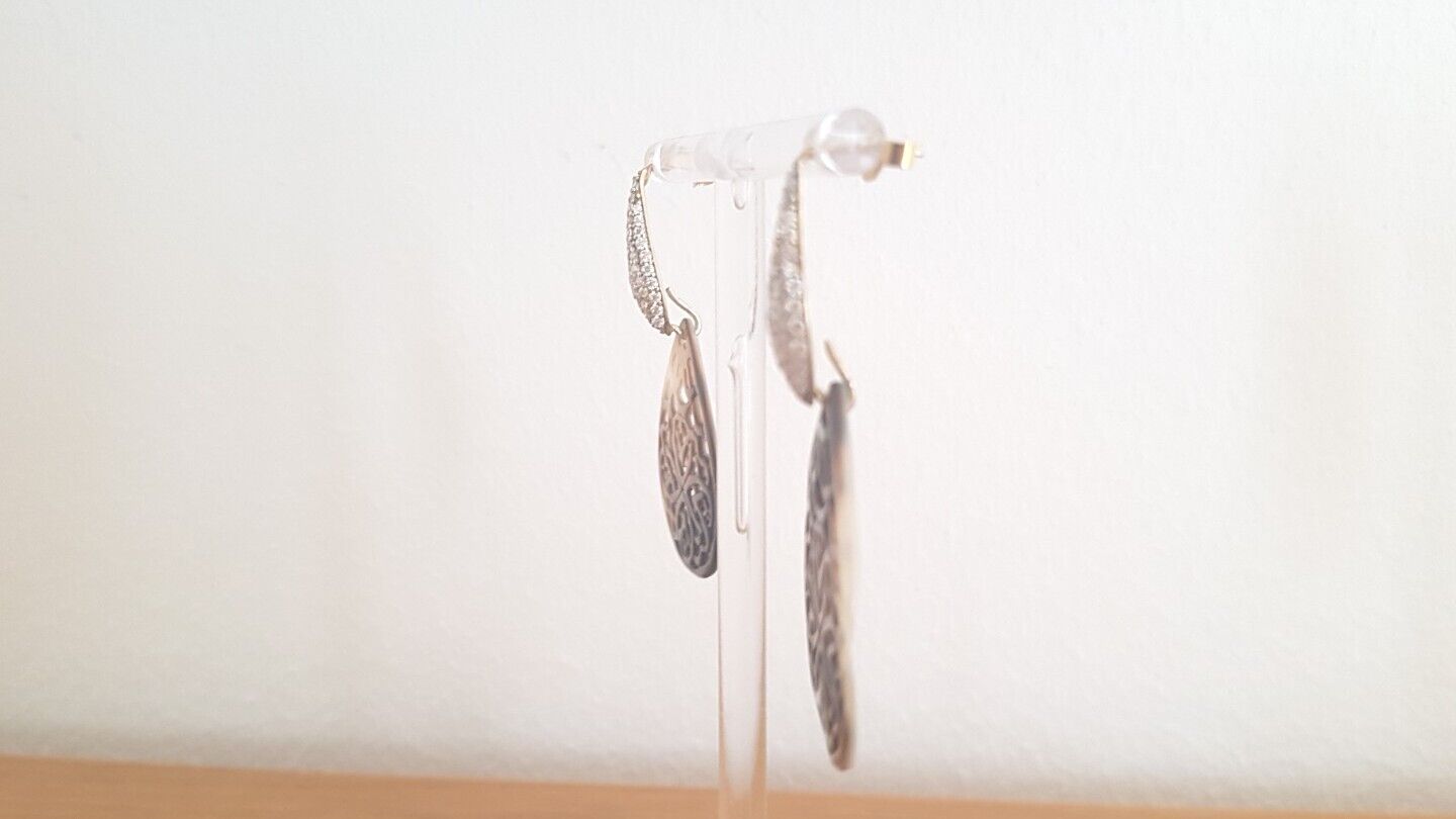 Diamant Pave Ohrringe mit geschnitzten Perlmut Anhänger abnehmbar